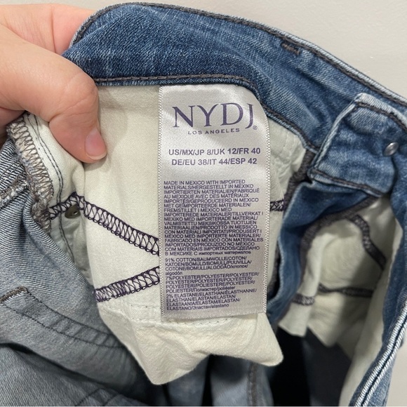NYDJ Boyfriend Jeans Embroidered Size 8 - Picture 11 of 15